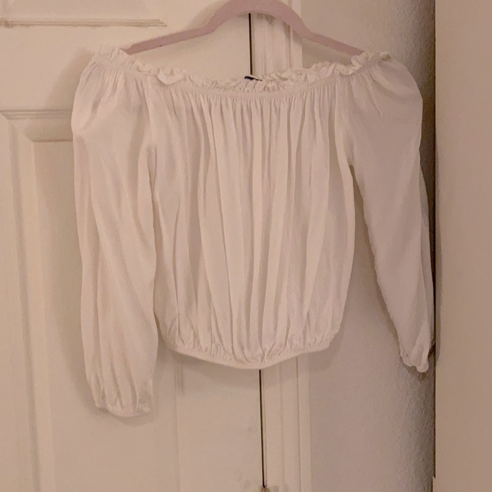 Brandy Melville off the shoulder crop top